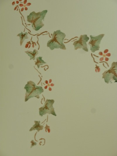 Detail of ivy stenciling in sun-room by Ellen Leigh